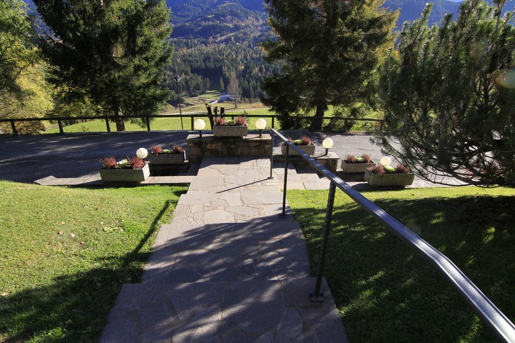 Hotel Panorama Cavalese Exterior photo